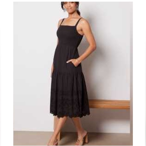 Evereve Dresses & Skirts - Evereve Smocked Embroidered Dress